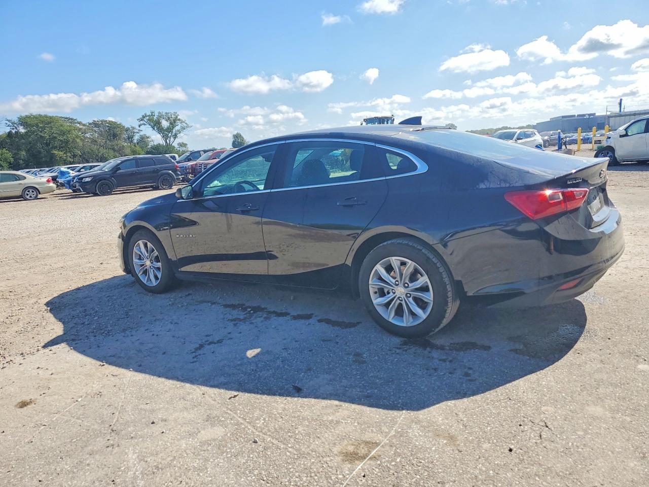 2025 CHEVROLET MALIBU LT — снимка 2