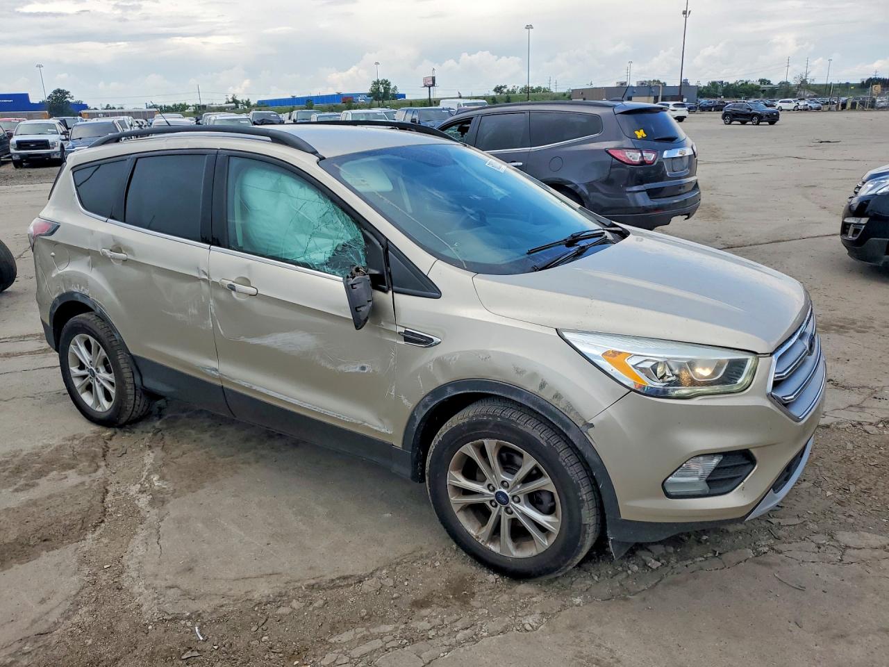 2017 FORD ESCAPE SE — снимка 4