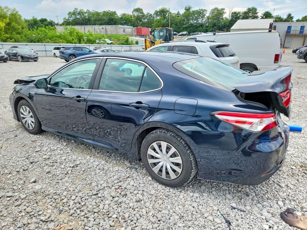 2018 TOYOTA CAMRY LE — снимка 2