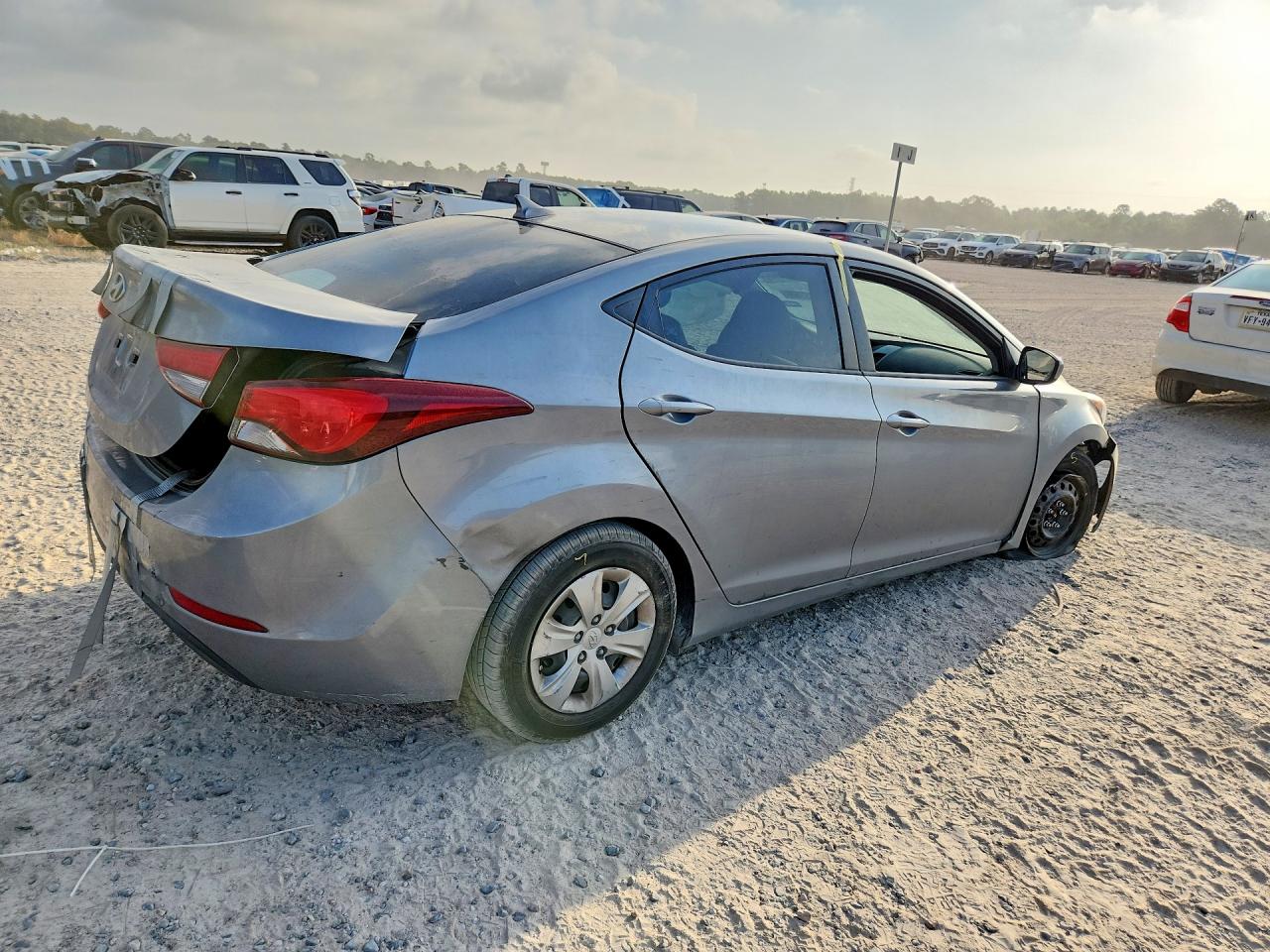 2016 HYUNDAI ELANTRA SE — снимка 3