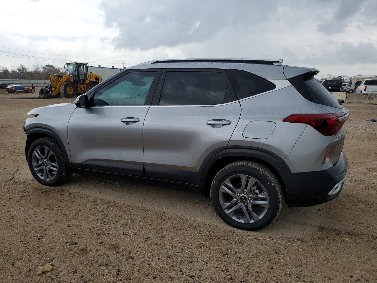 2021 KIA SELTOS S — снимка 2