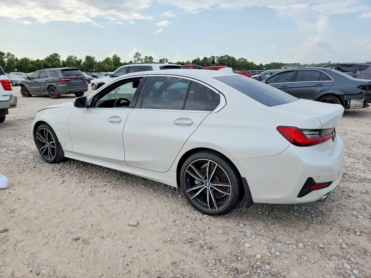 2019 BMW 330I — снимка 3