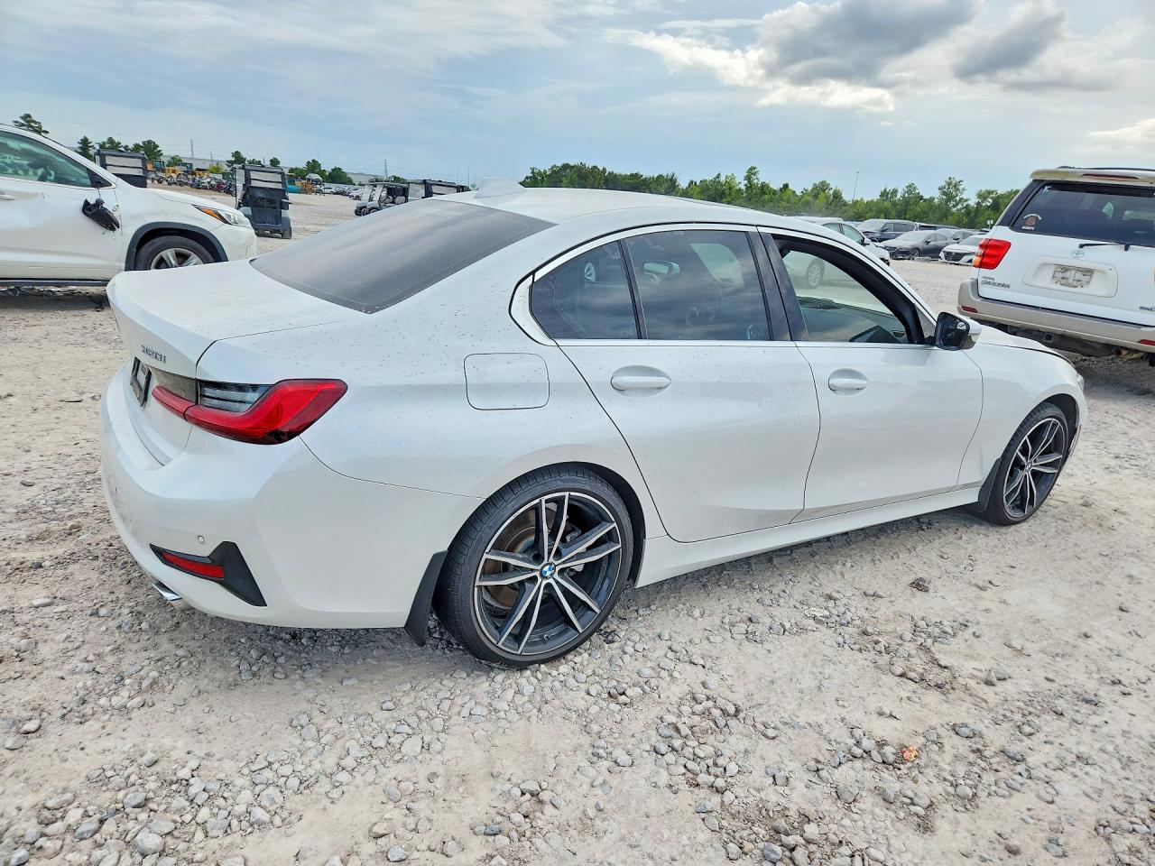 2019 BMW 330I — снимка 4