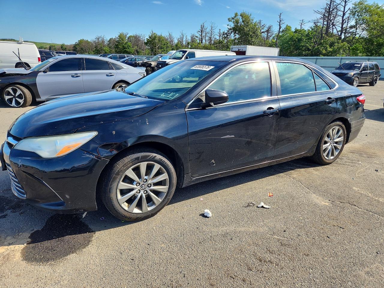 2016 TOYOTA CAMRY XLE