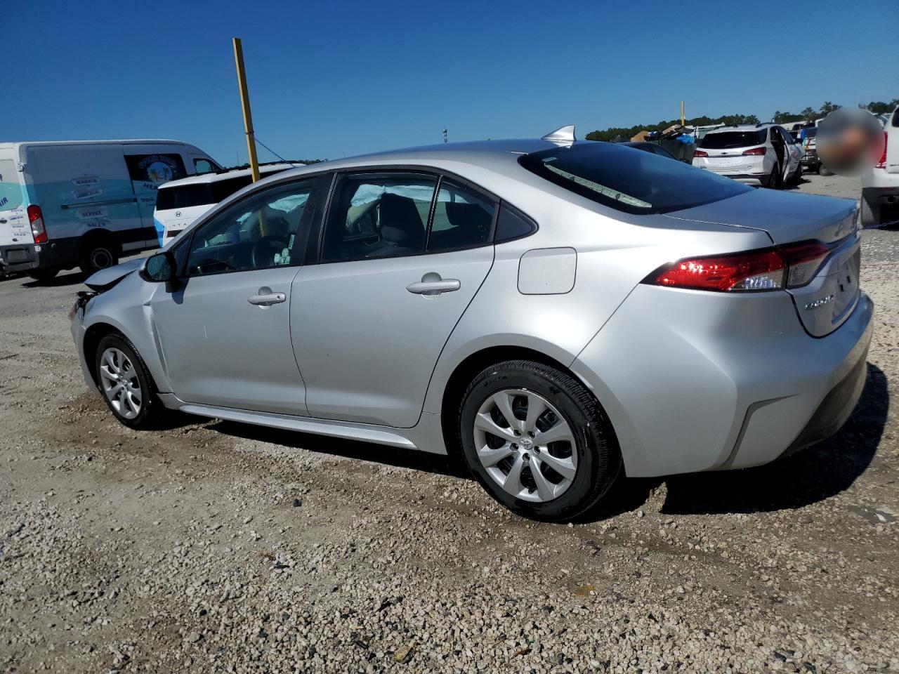 2025 TOYOTA COROLLA LE — снимка 2