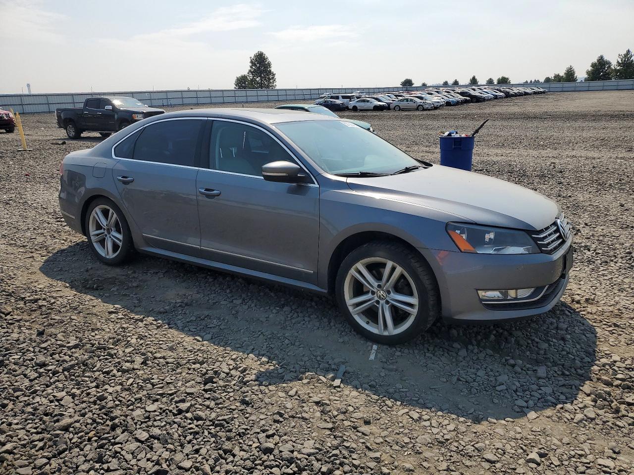 2015 VOLKSWAGEN PASSAT SEL — снимка 4