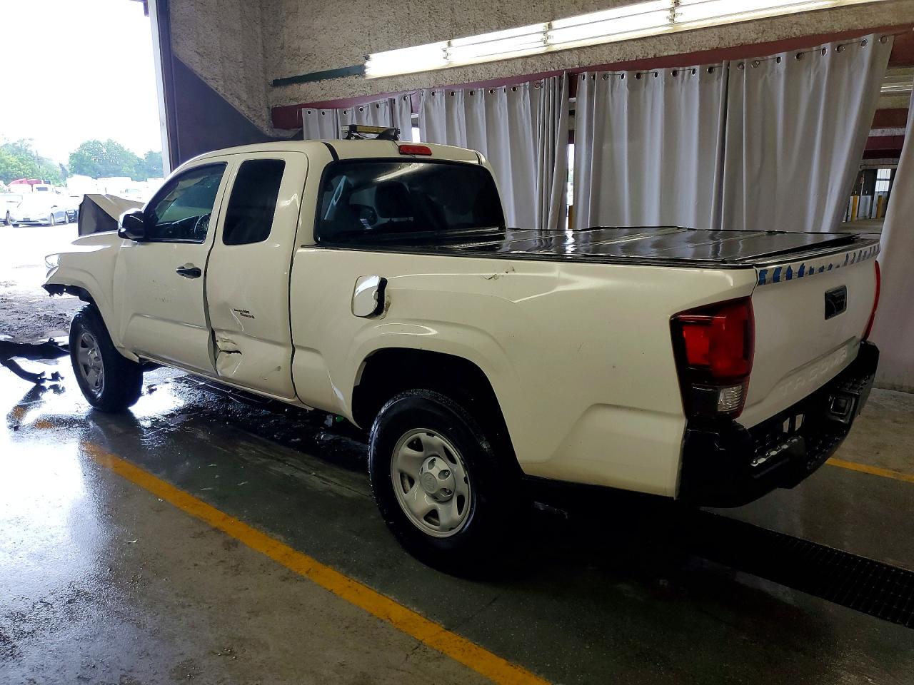 2021 TOYOTA TACOMA SR — снимка 2
