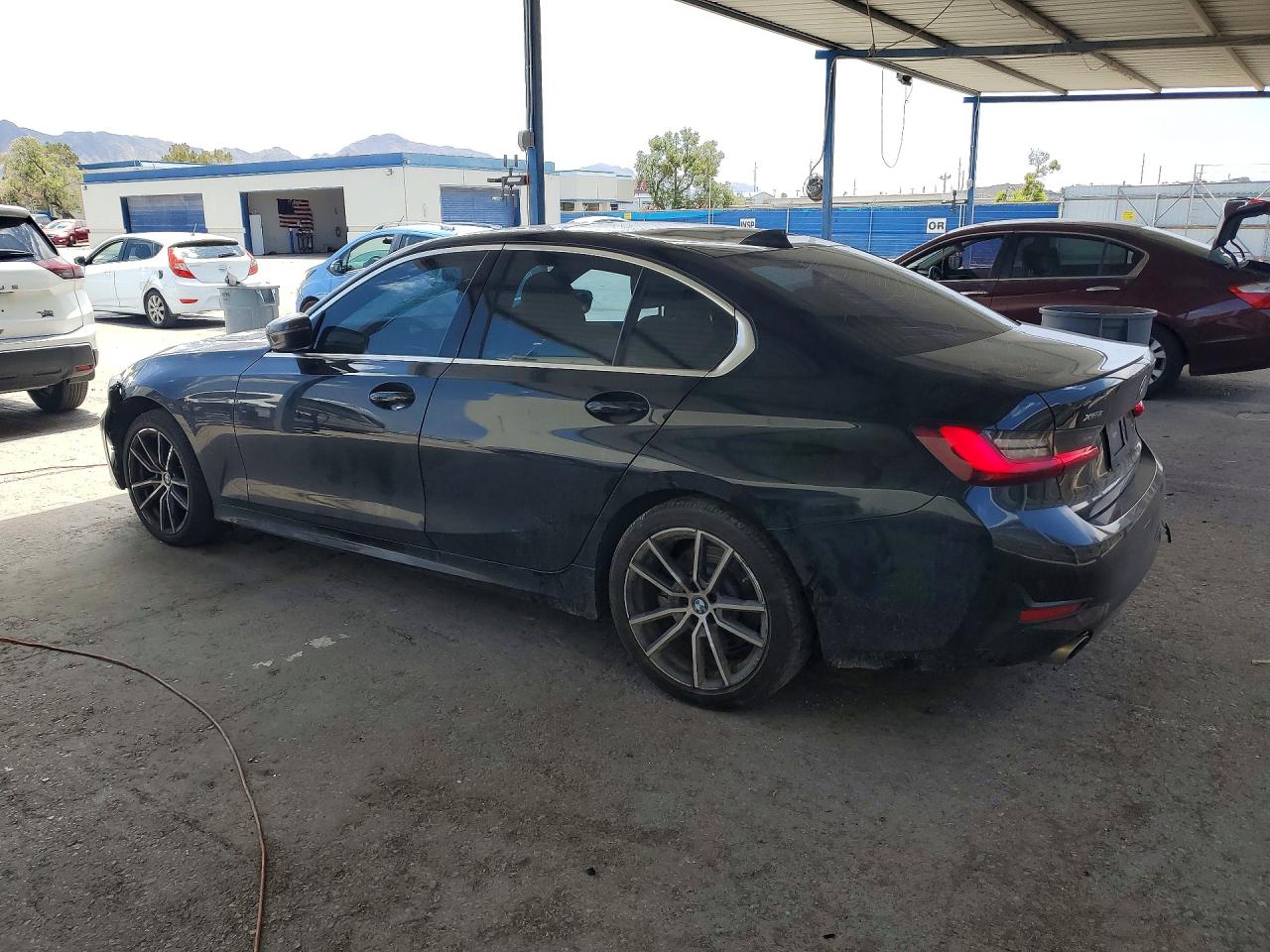 2022 BMW 330XI — снимка 2