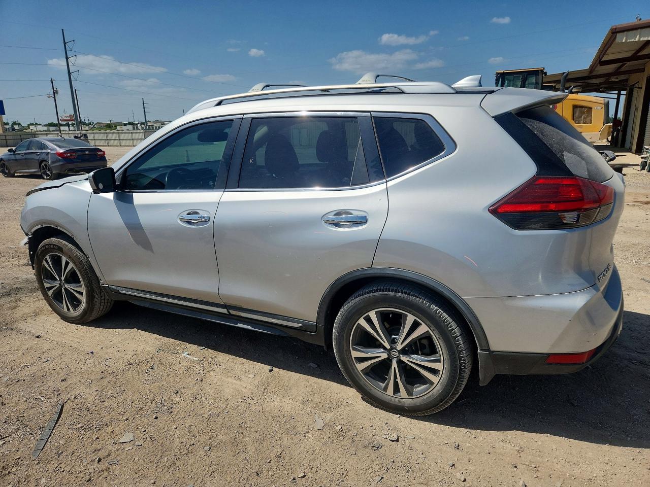 2017 NISSAN ROGUE SL — снимка 2