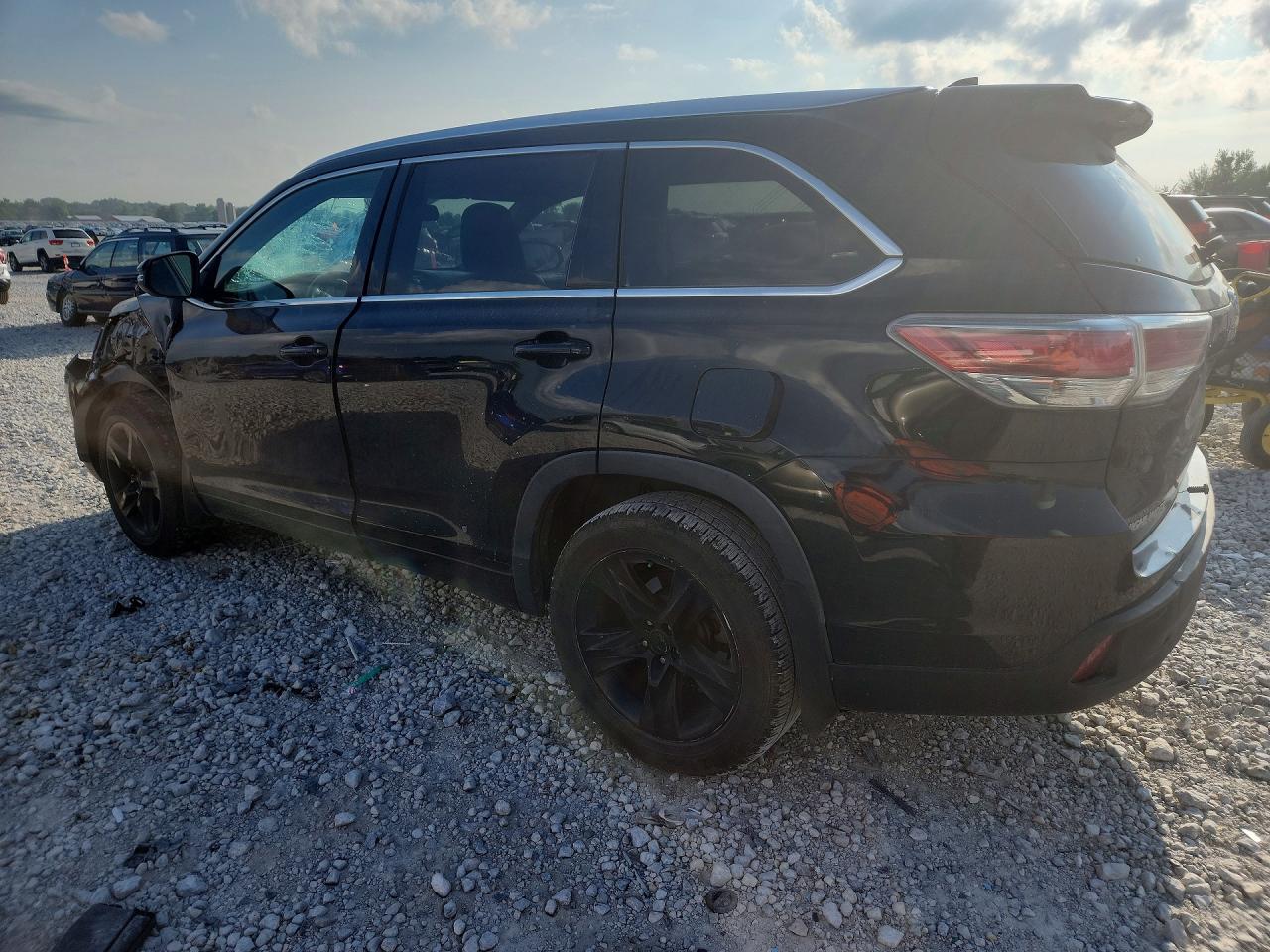 2015 TOYOTA HIGHLANDER LIMITED PLATINUM — снимка 2