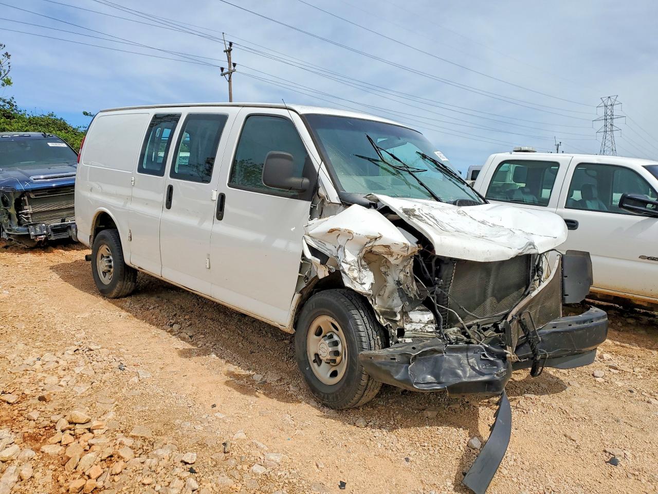 2017 CHEVROLET EXPRESS G2500 — снимка 4