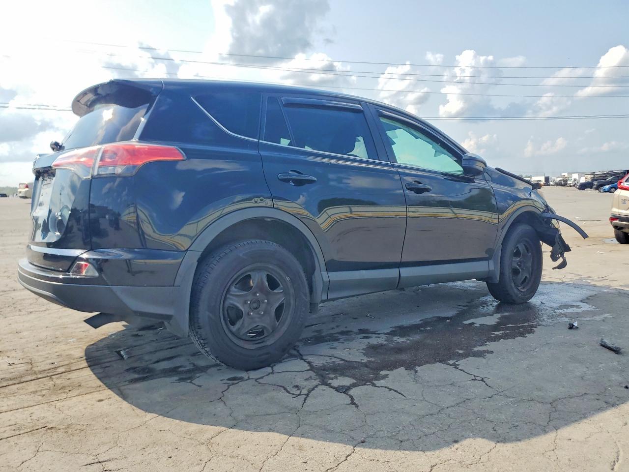 2018 TOYOTA RAV4 LE — снимка 3