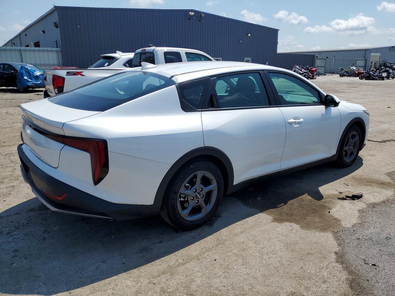 2025 KIA K4 LXS — снимка 3