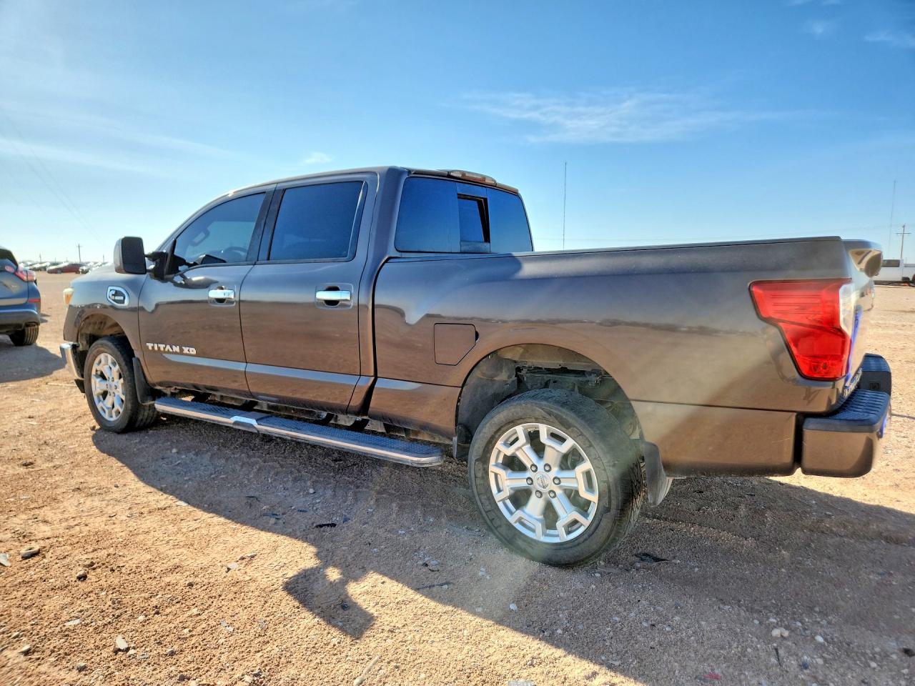 2016 NISSAN TITAN XD SL — снимка 2