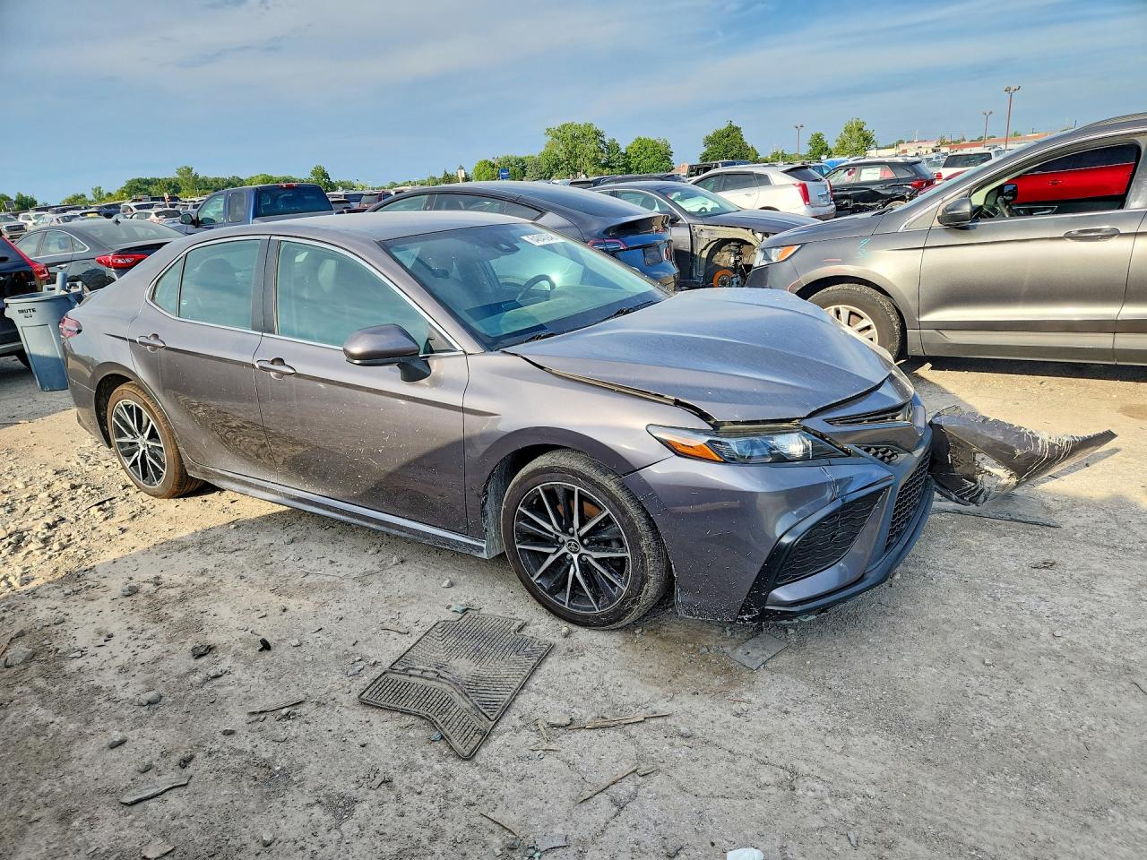 2021 TOYOTA CAMRY SE — снимка 4