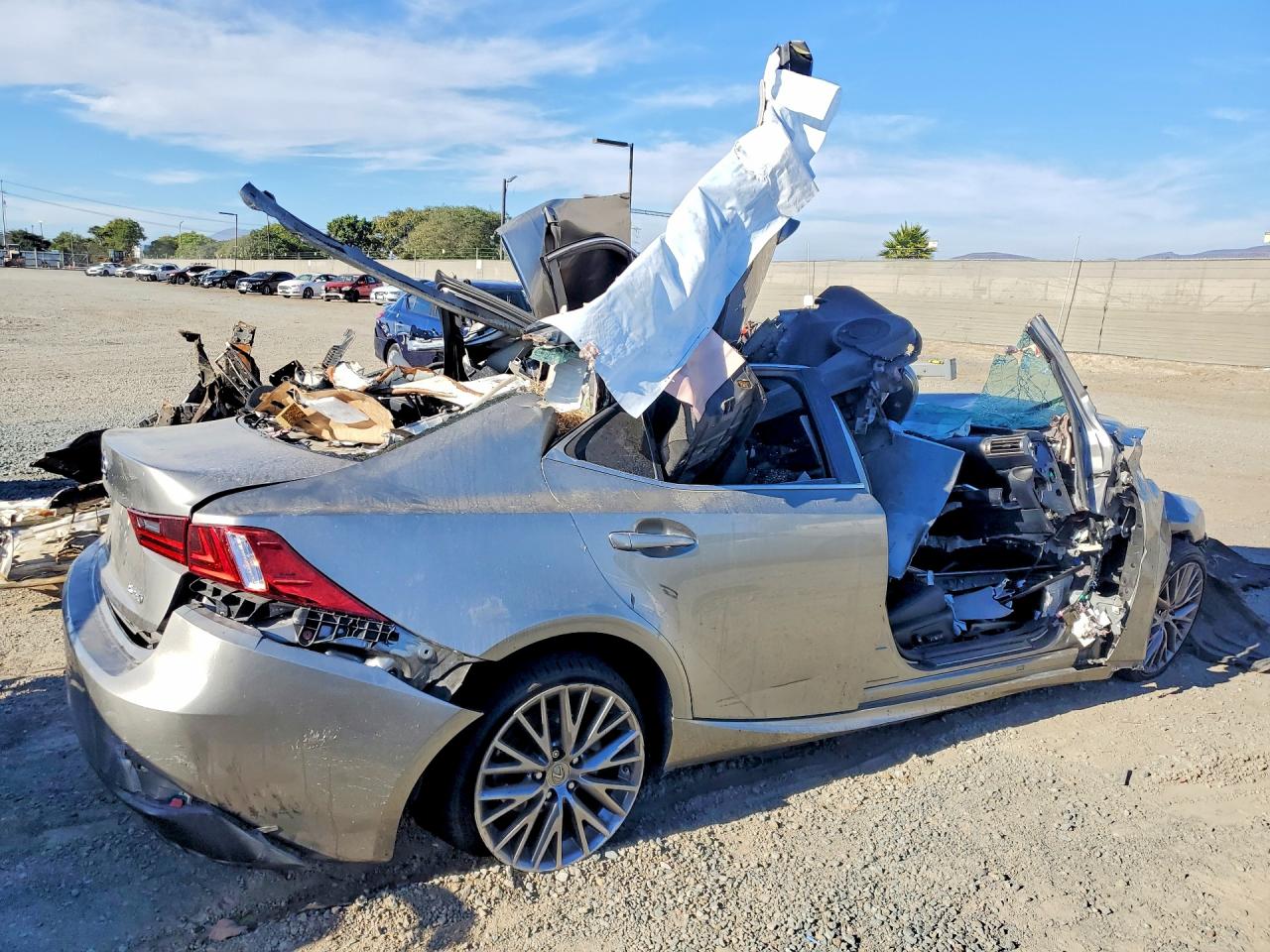2015 LEXUS IS 250 — снимка 3