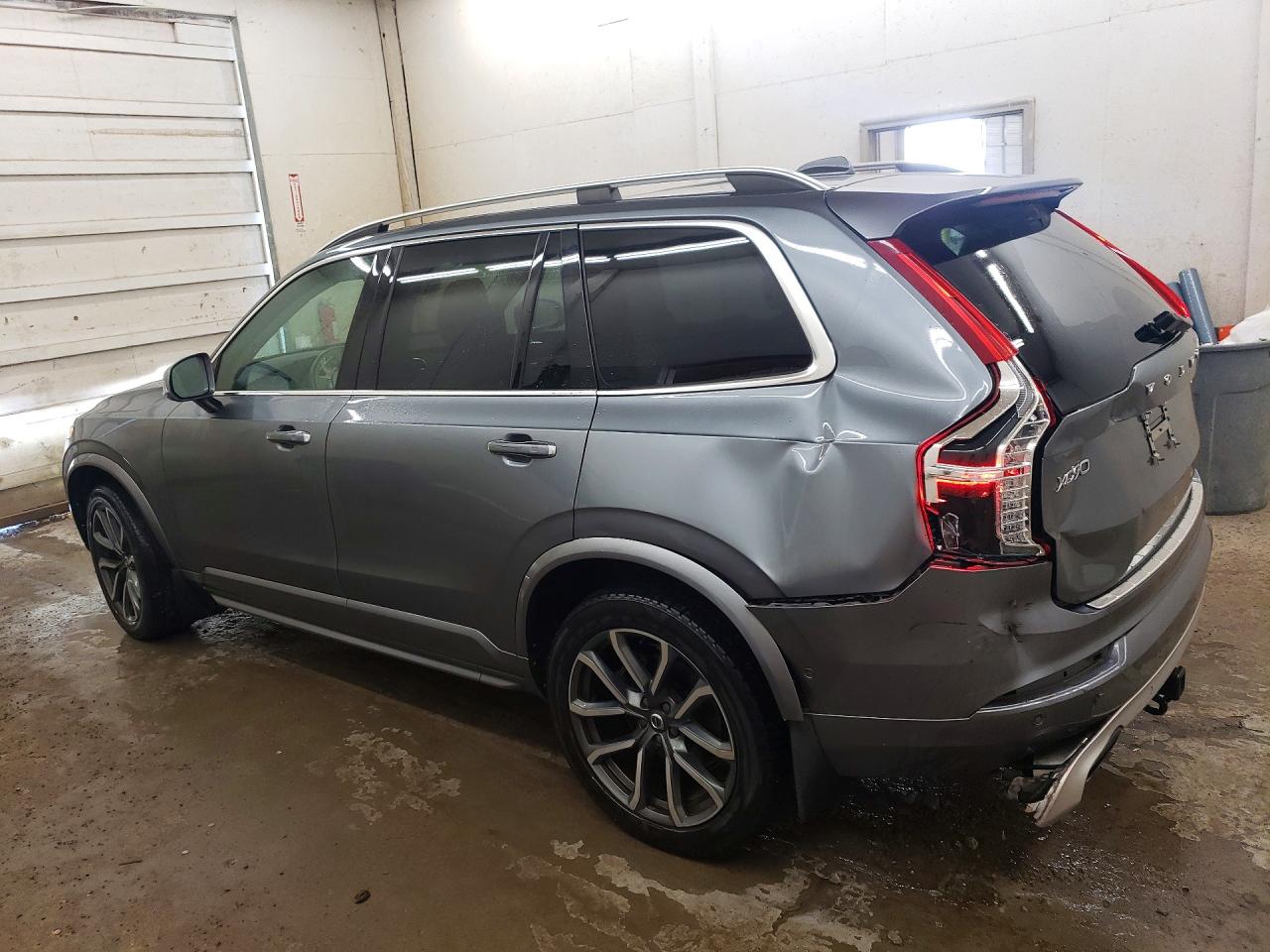 2017 VOLVO XC90 T6 — снимка 2