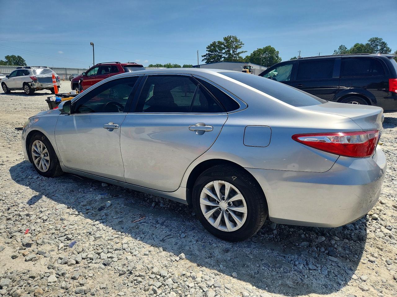 2015 TOYOTA CAMRY LE — снимка 2