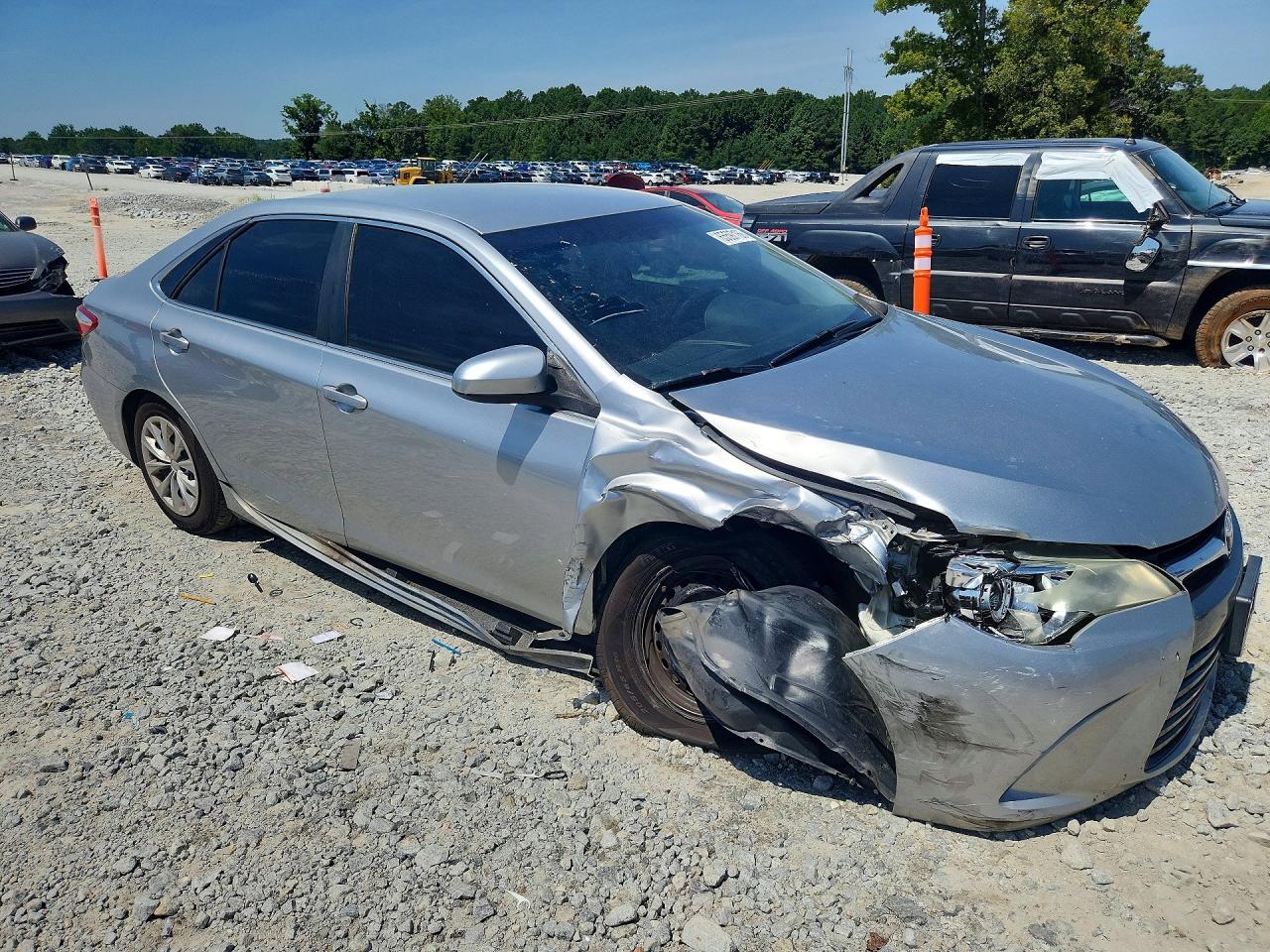 2015 TOYOTA CAMRY LE — снимка 4