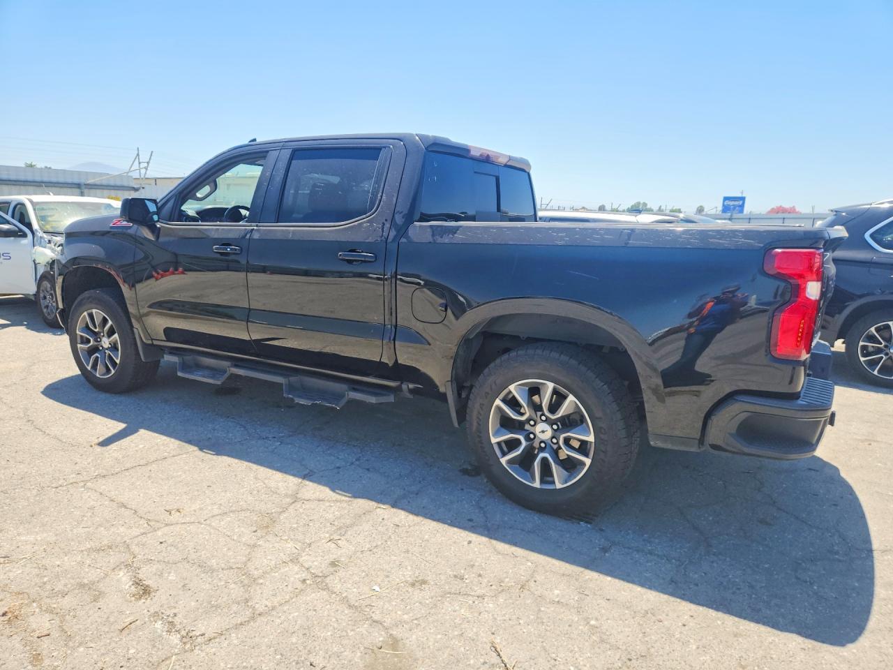 2020 CHEVROLET SILVERADO K1500 RST — снимка 2