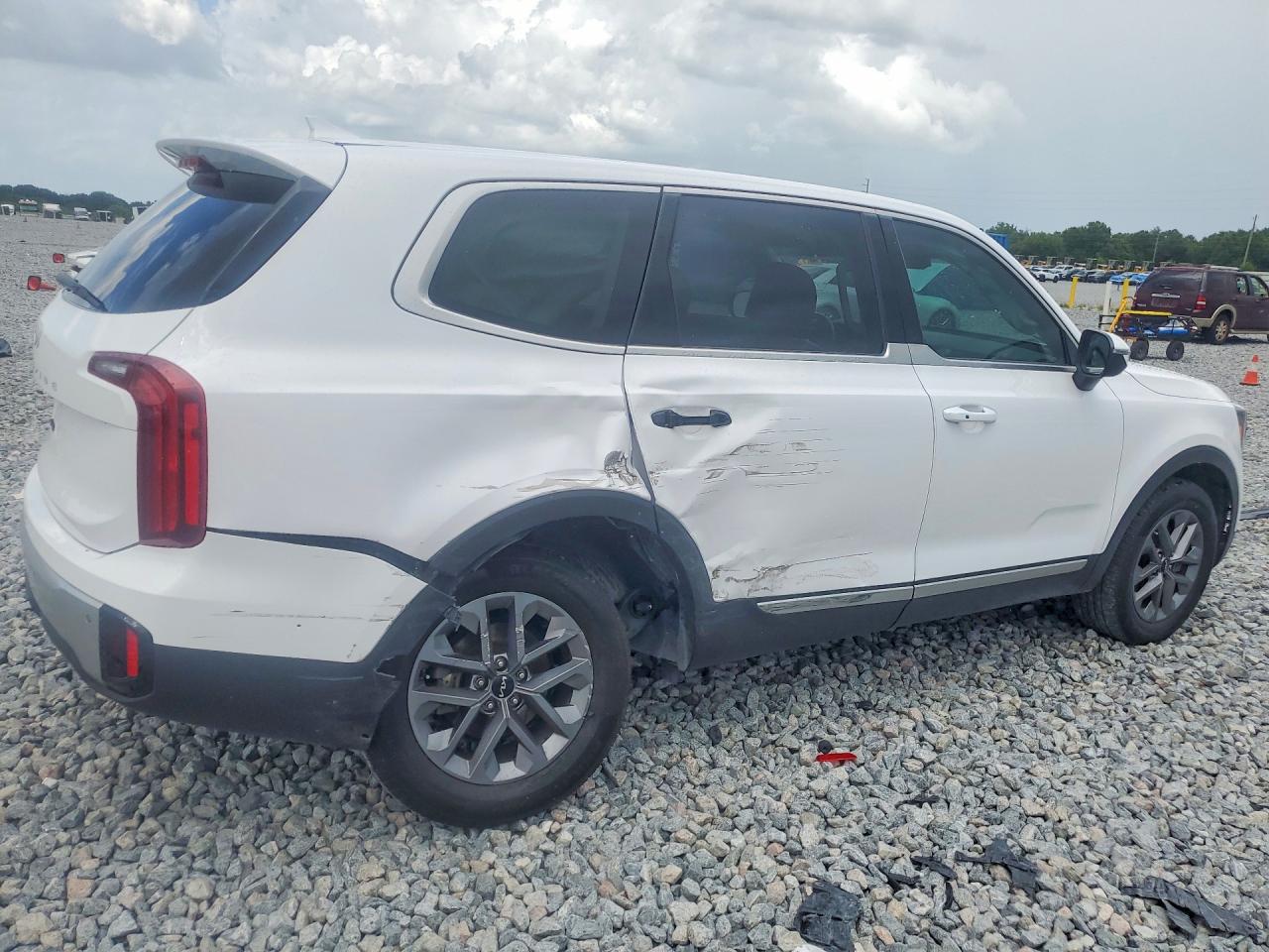2023 KIA TELLURIDE LX — снимка 3