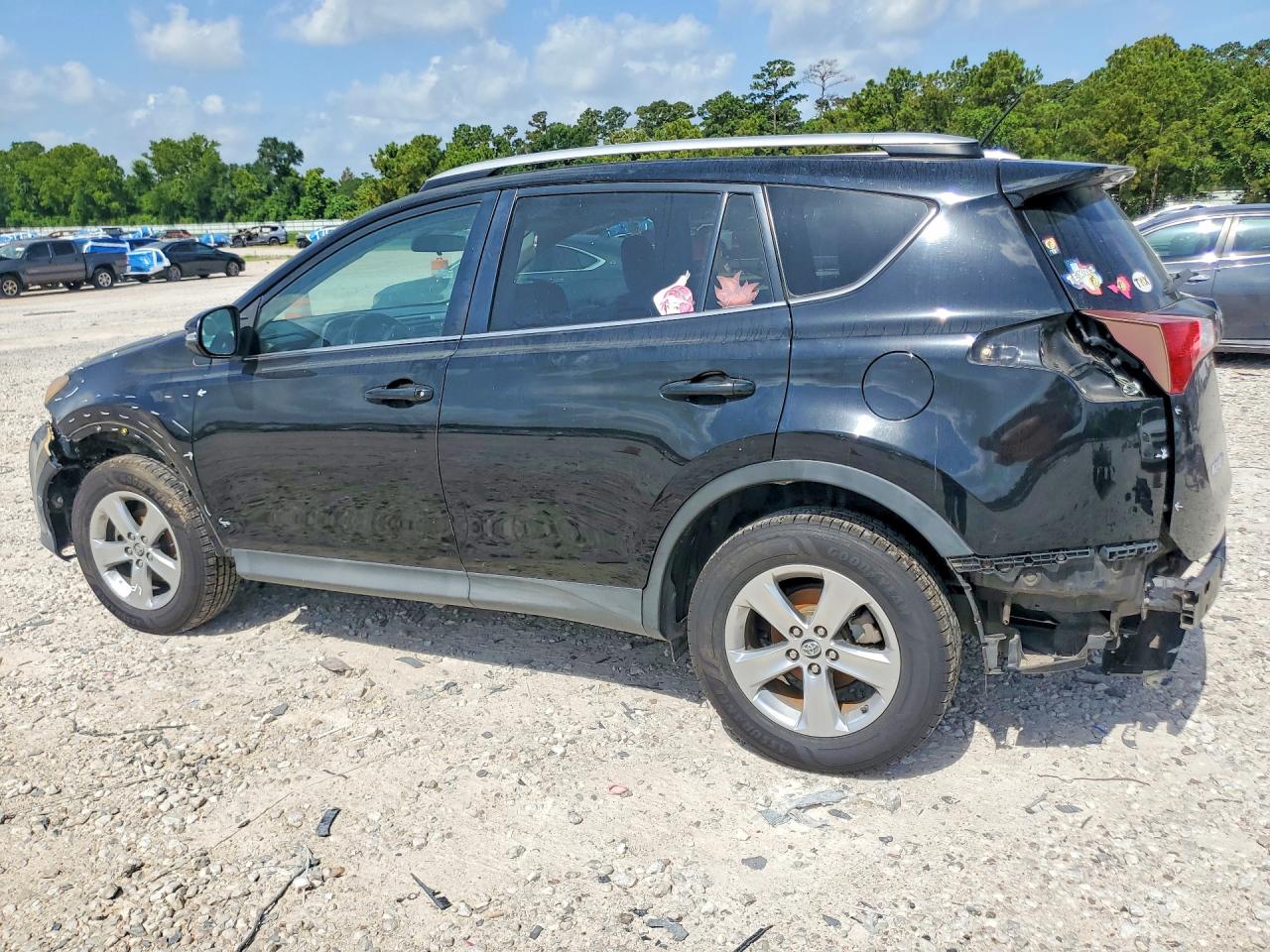 2015 TOYOTA RAV4 XLE — снимка 2