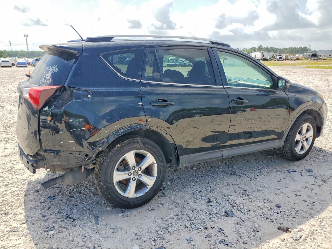 2015 TOYOTA RAV4 XLE — снимка 3