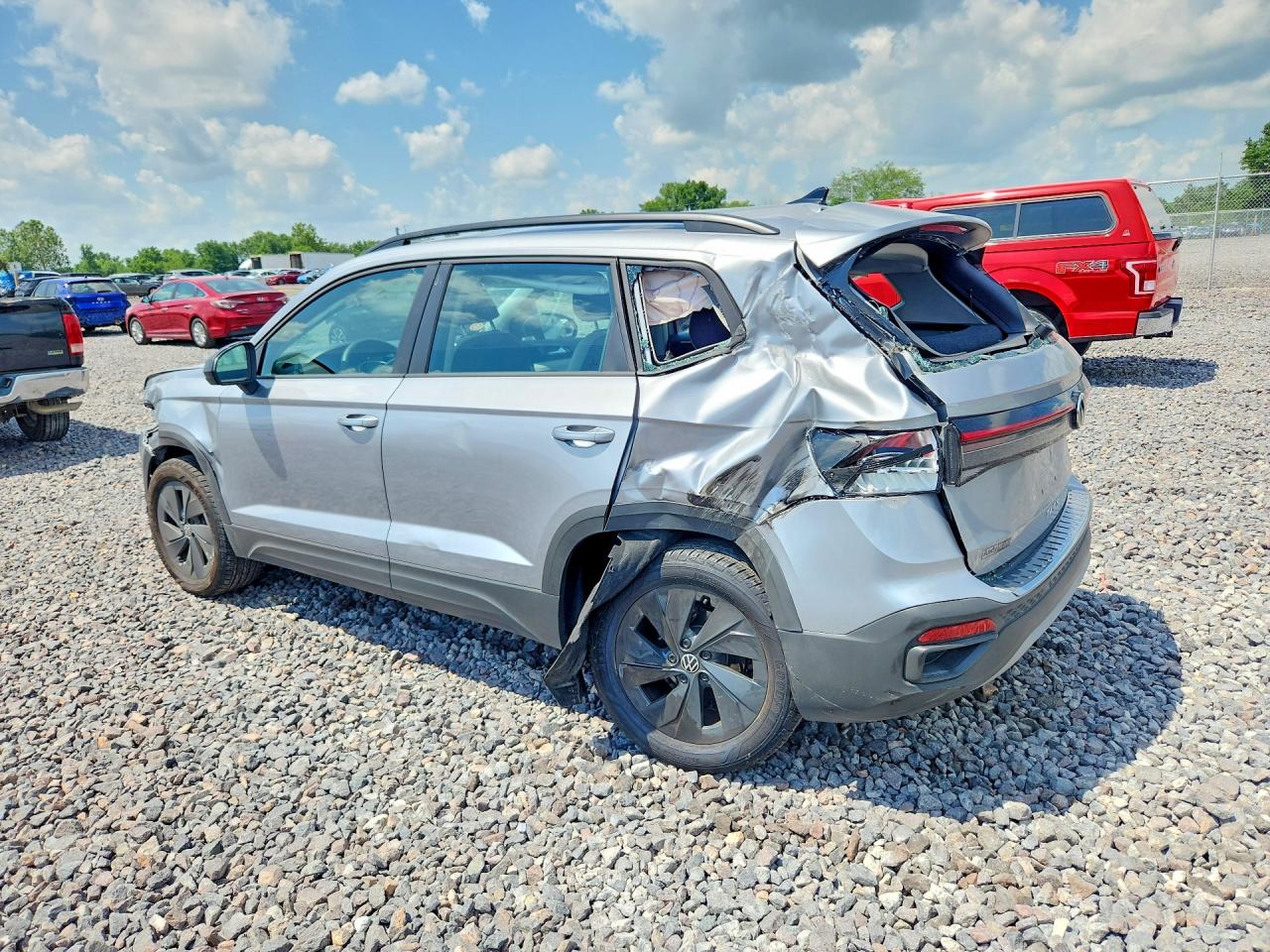 2026 VOLKSWAGEN TAOS S — снимка 2