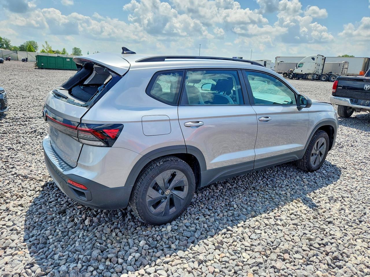 2026 VOLKSWAGEN TAOS S — снимка 3