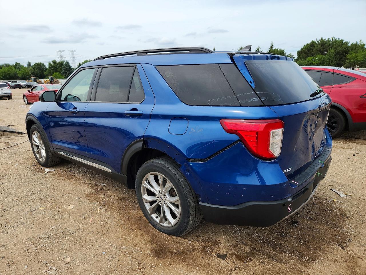 2021 FORD EXPLORER XLT — снимка 2