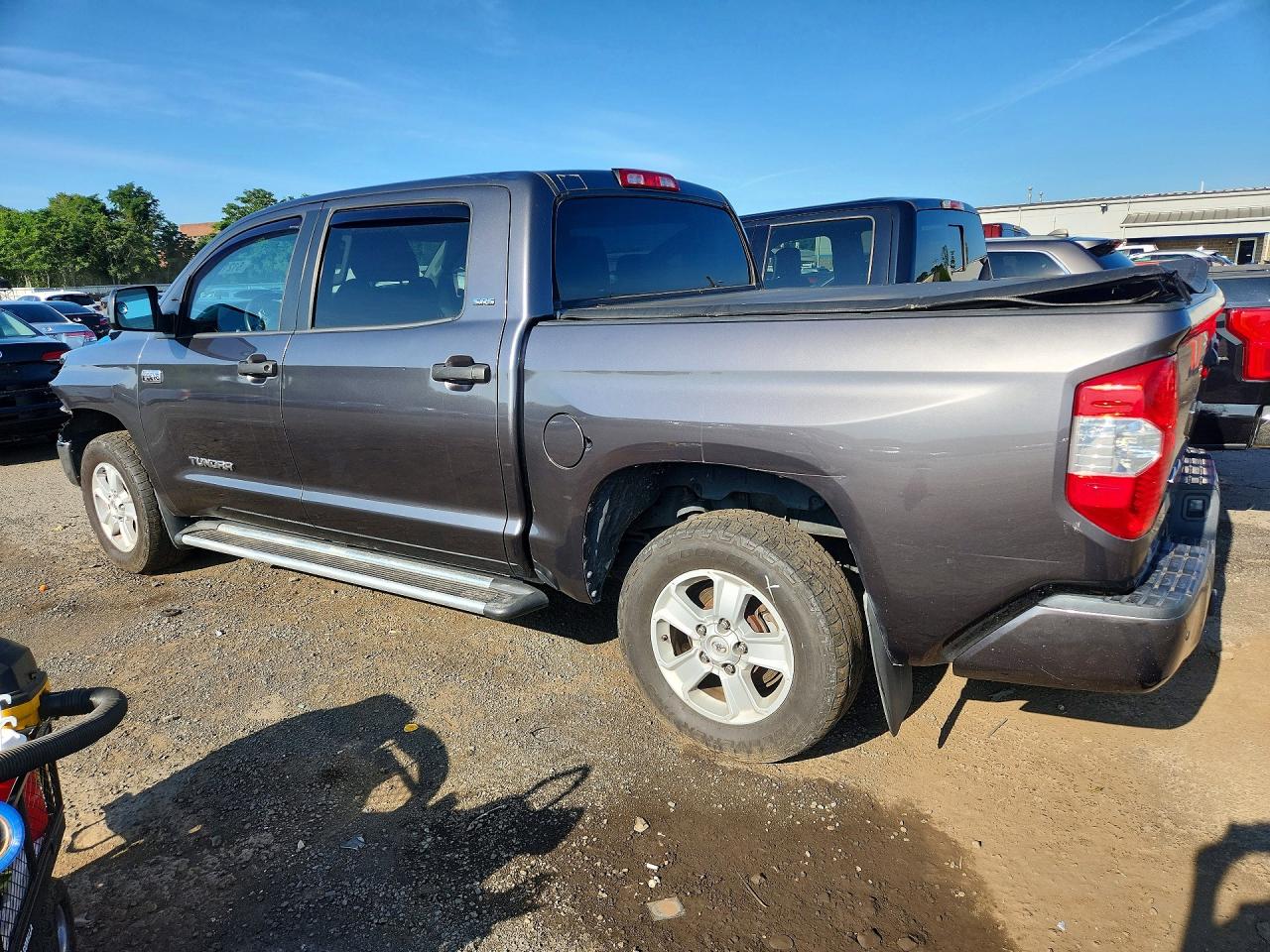 2016 TOYOTA TUNDRA SR5 — снимка 2