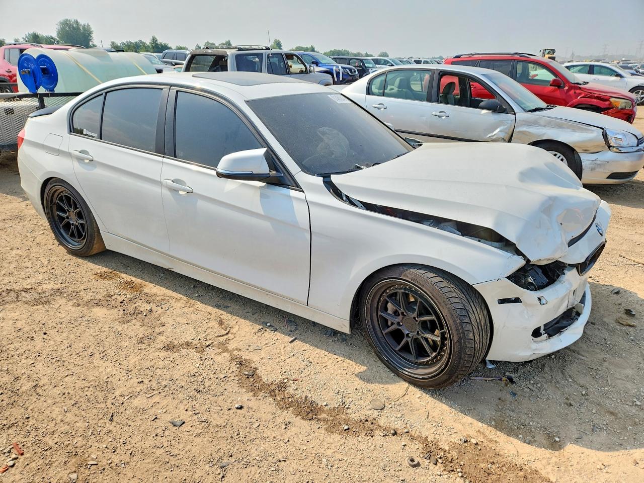 2013 BMW 335 XI — снимка 4
