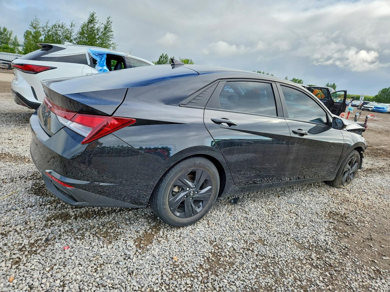 2022 HYUNDAI ELANTRA SEL — снимка 3