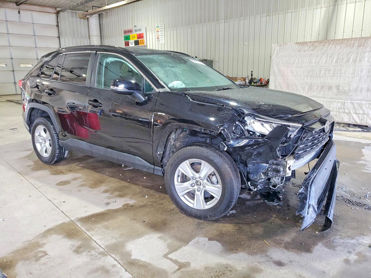 2021 TOYOTA RAV4 XLE — снимка 4