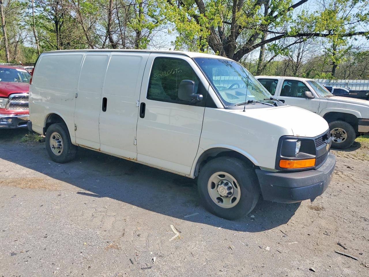 2016 CHEVROLET EXPRESS G2500 — снимка 4