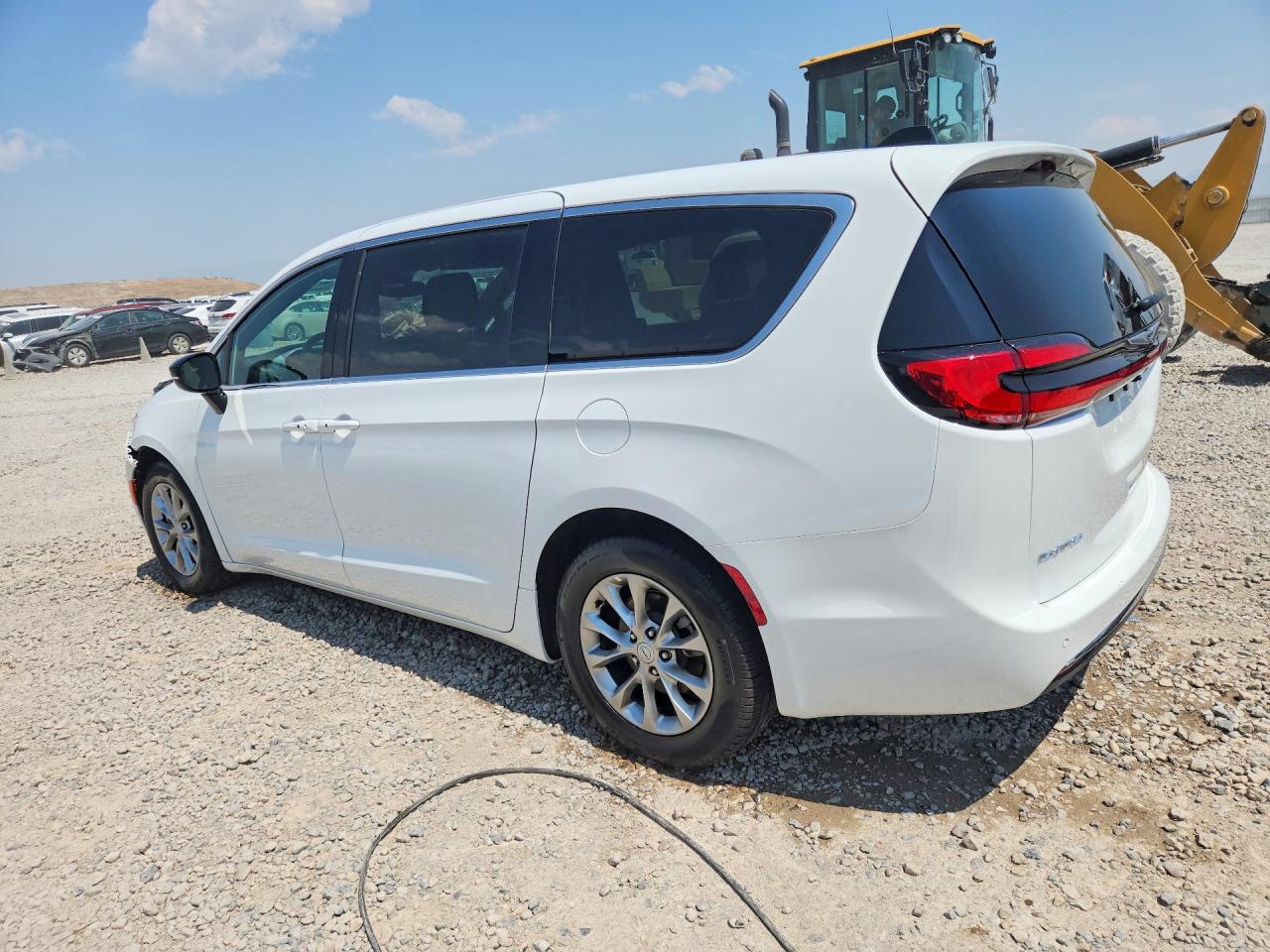 2026 CHRYSLER PACIFICA LIMITED — снимка 2