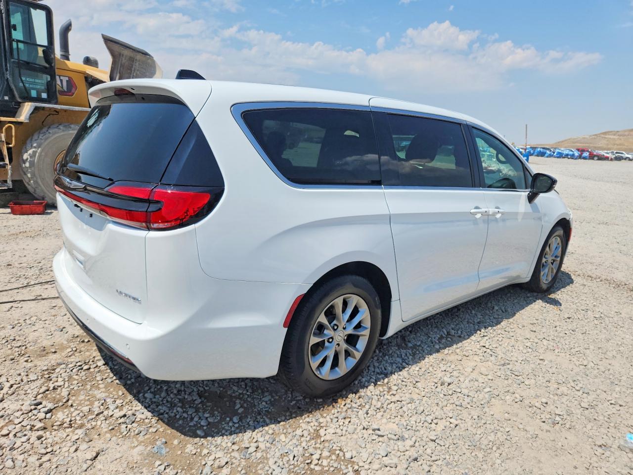 2026 CHRYSLER PACIFICA LIMITED — снимка 3
