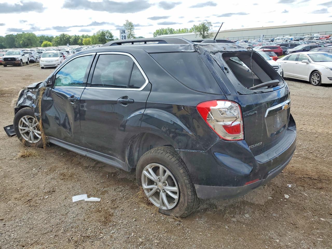 2017 CHEVROLET EQUINOX LT — снимка 2