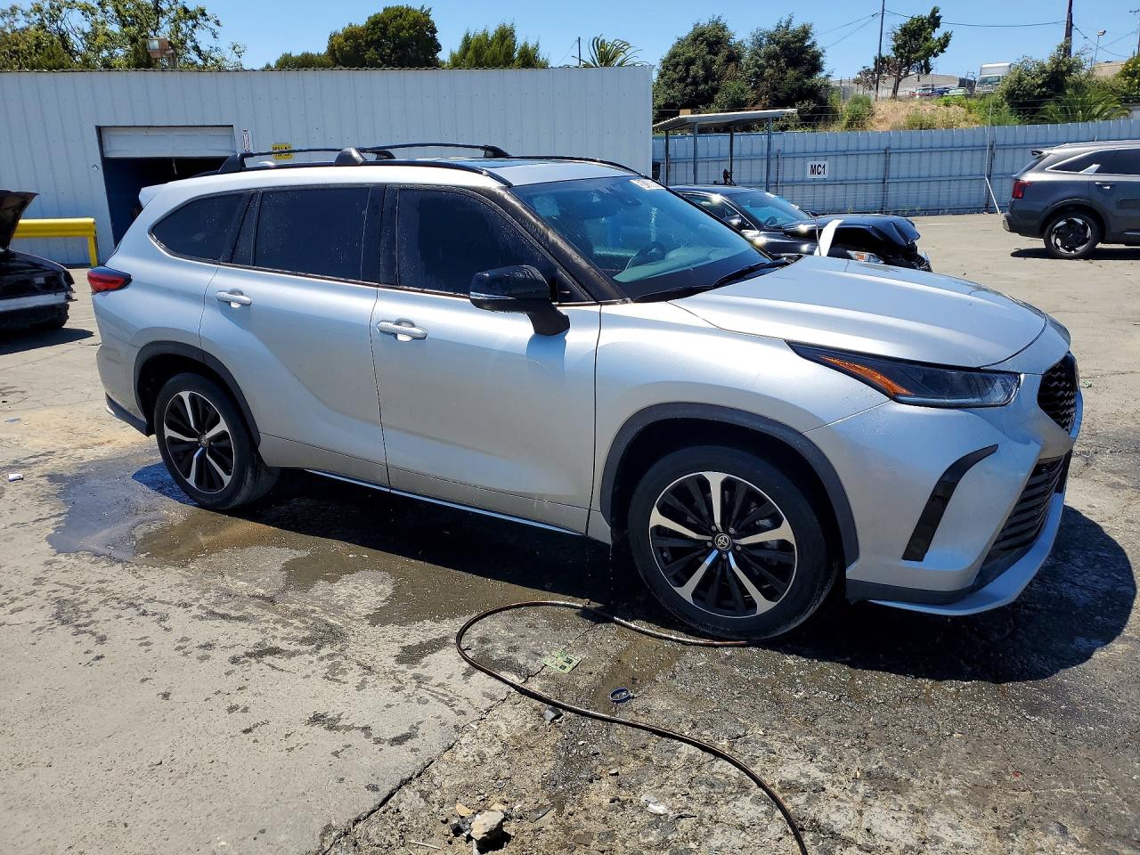 2022 TOYOTA HIGHLANDER XSE — снимка 4