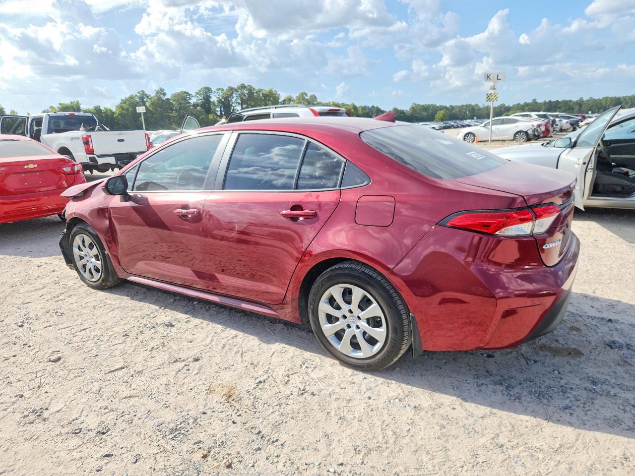 2026 TOYOTA COROLLA LE — снимка 2