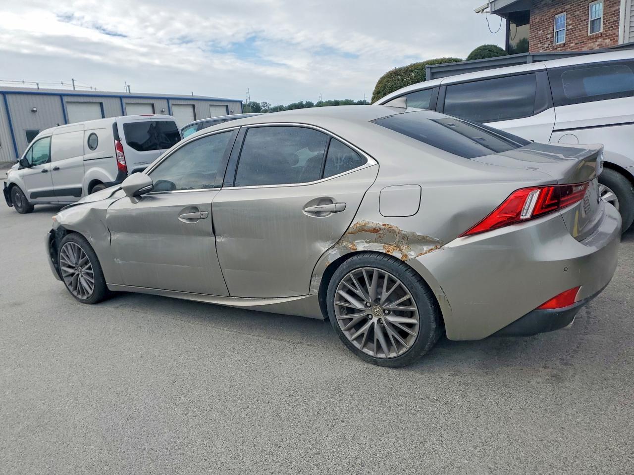 2016 LEXUS IS 300 — снимка 2