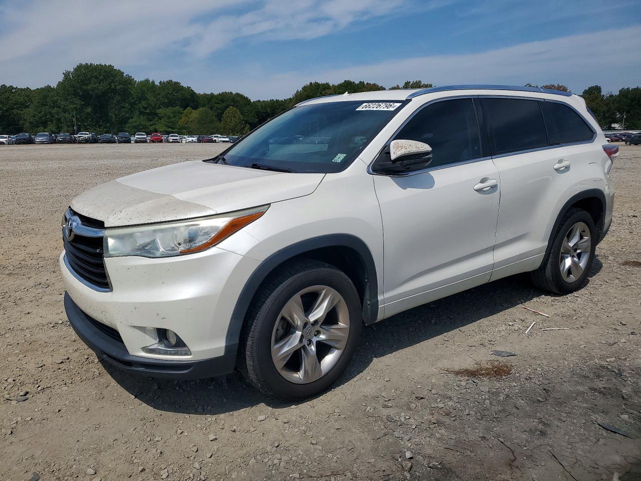 2015 TOYOTA HIGHLANDER LIMITED