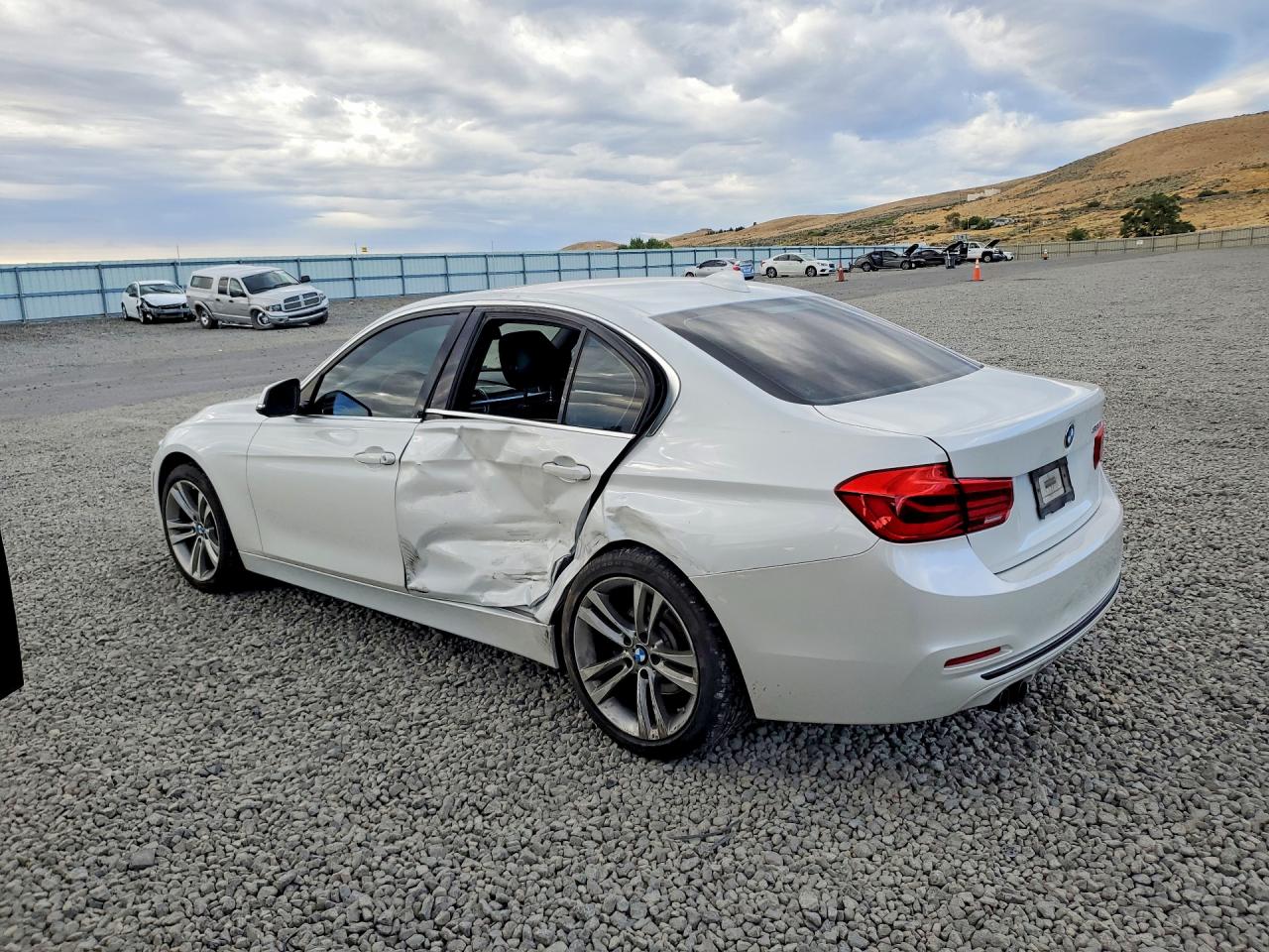 2018 BMW 330 I — снимка 2
