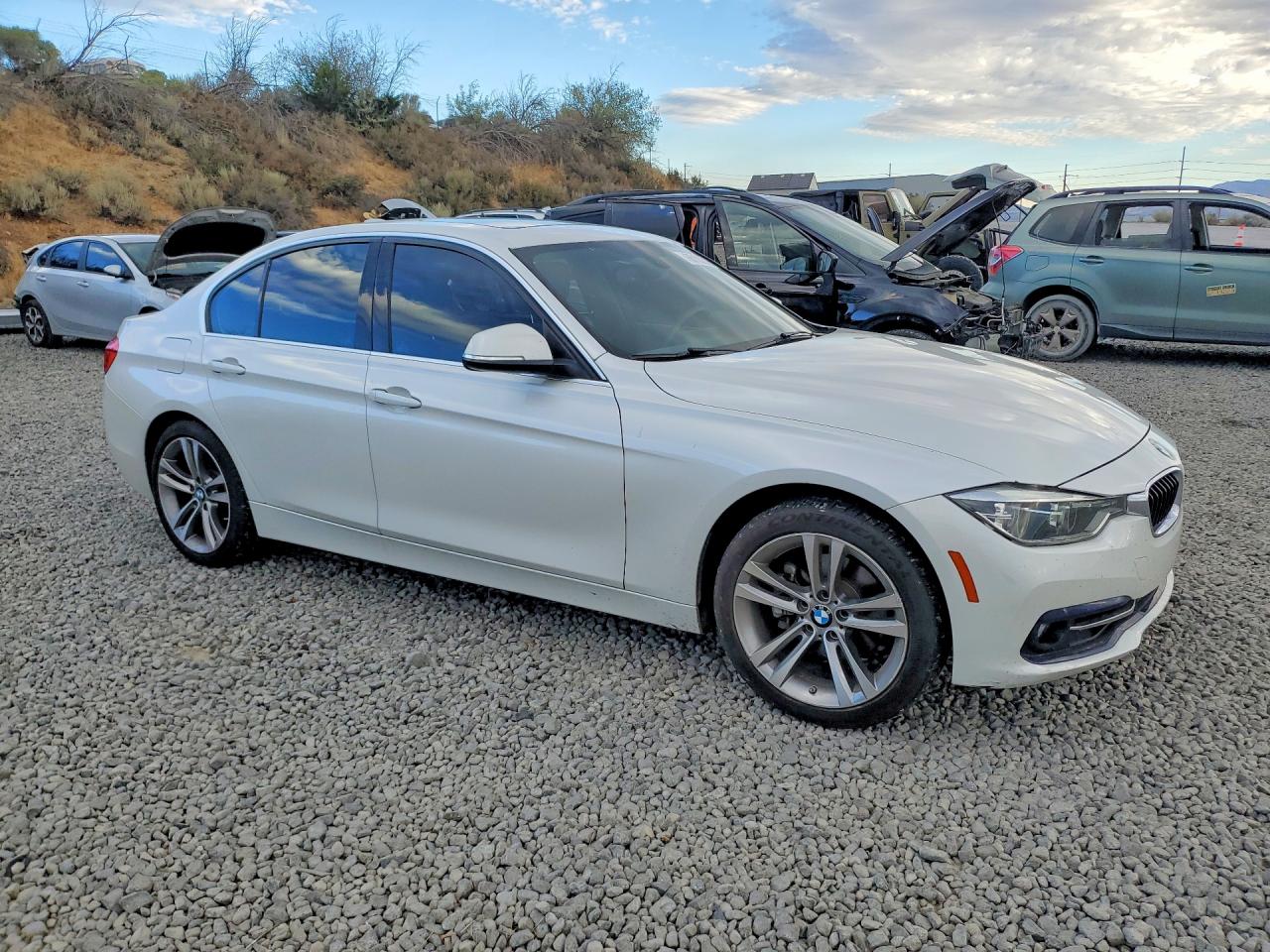 2018 BMW 330 I — снимка 4