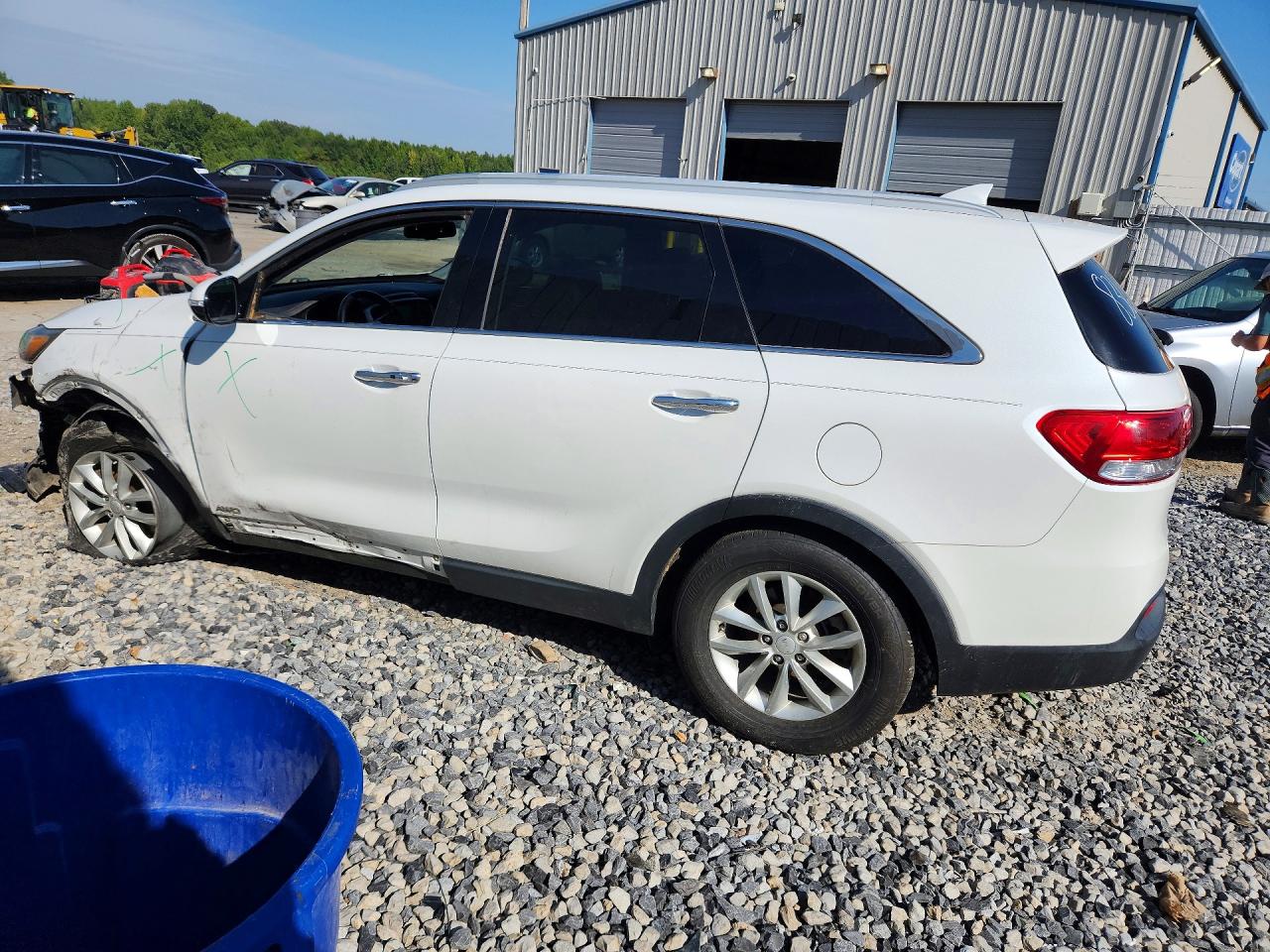 2017 KIA SORENTO LX — снимка 2
