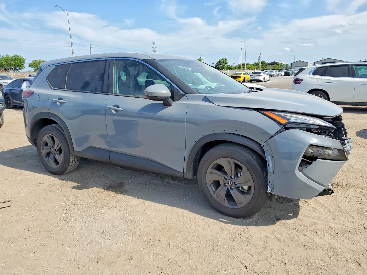 2026 NISSAN ROGUE SV — снимка 4