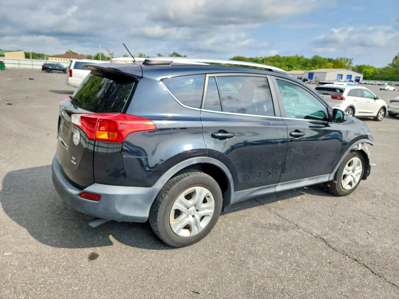 2015 TOYOTA RAV4 LE — снимка 3
