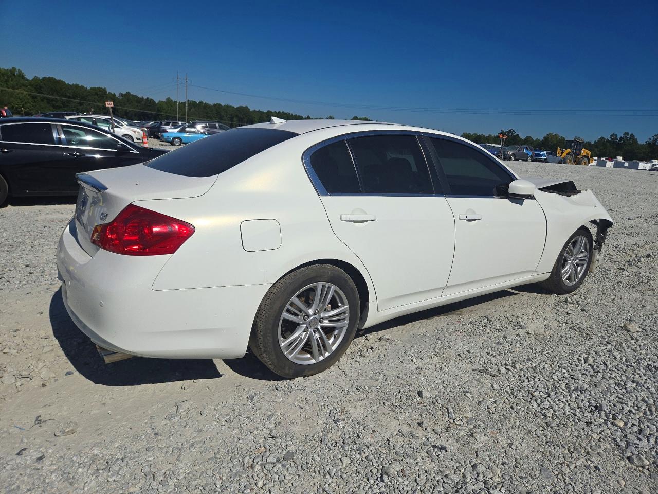 2013 INFINITI G37 — photo 3