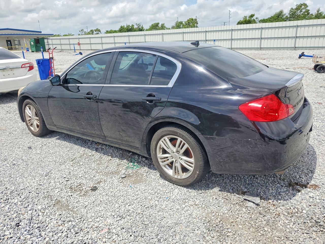 2013 INFINITI G37 SEDAN X — снимка 2