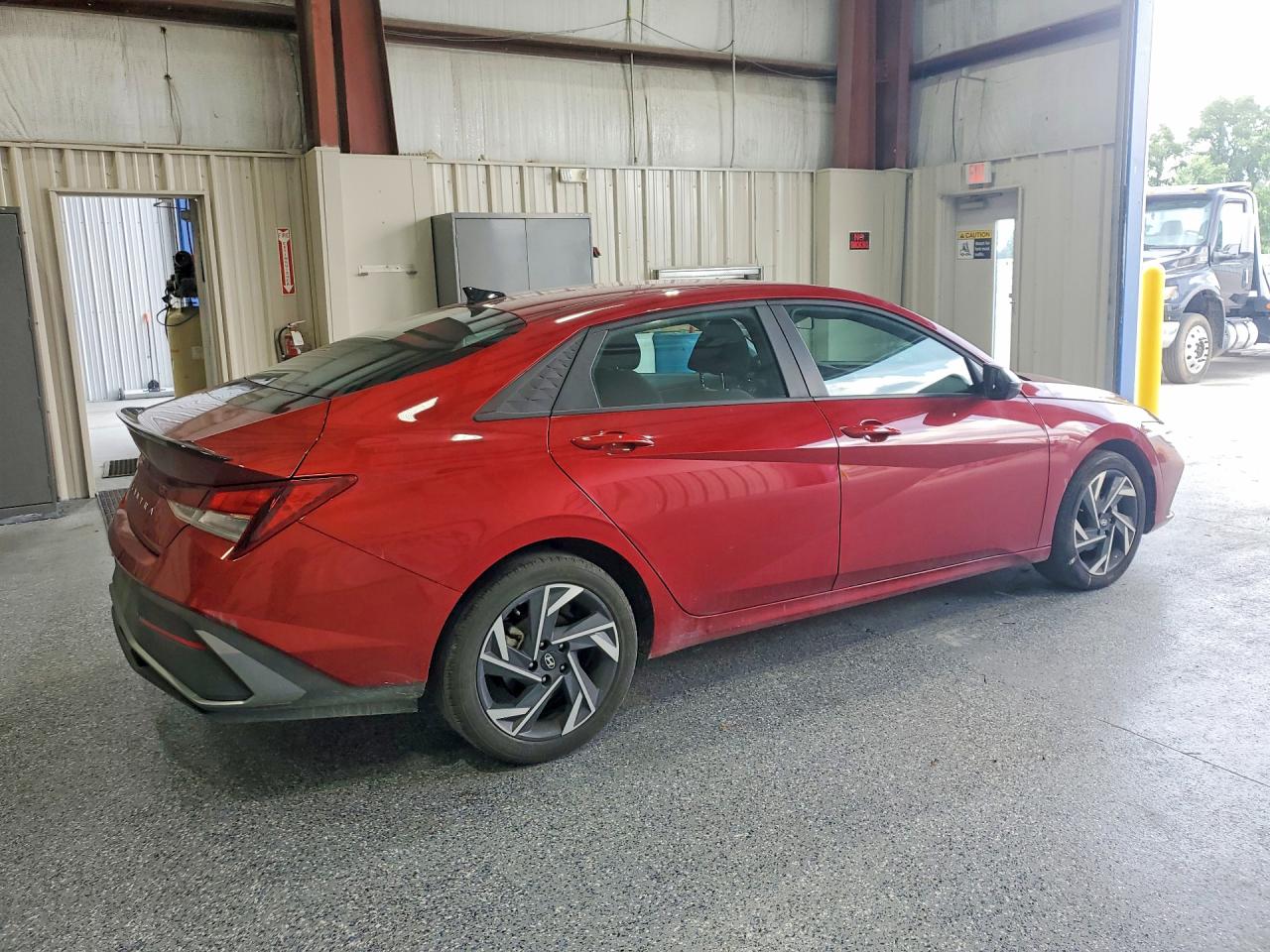 2025 HYUNDAI ELANTRA SEL SPORT — снимка 3